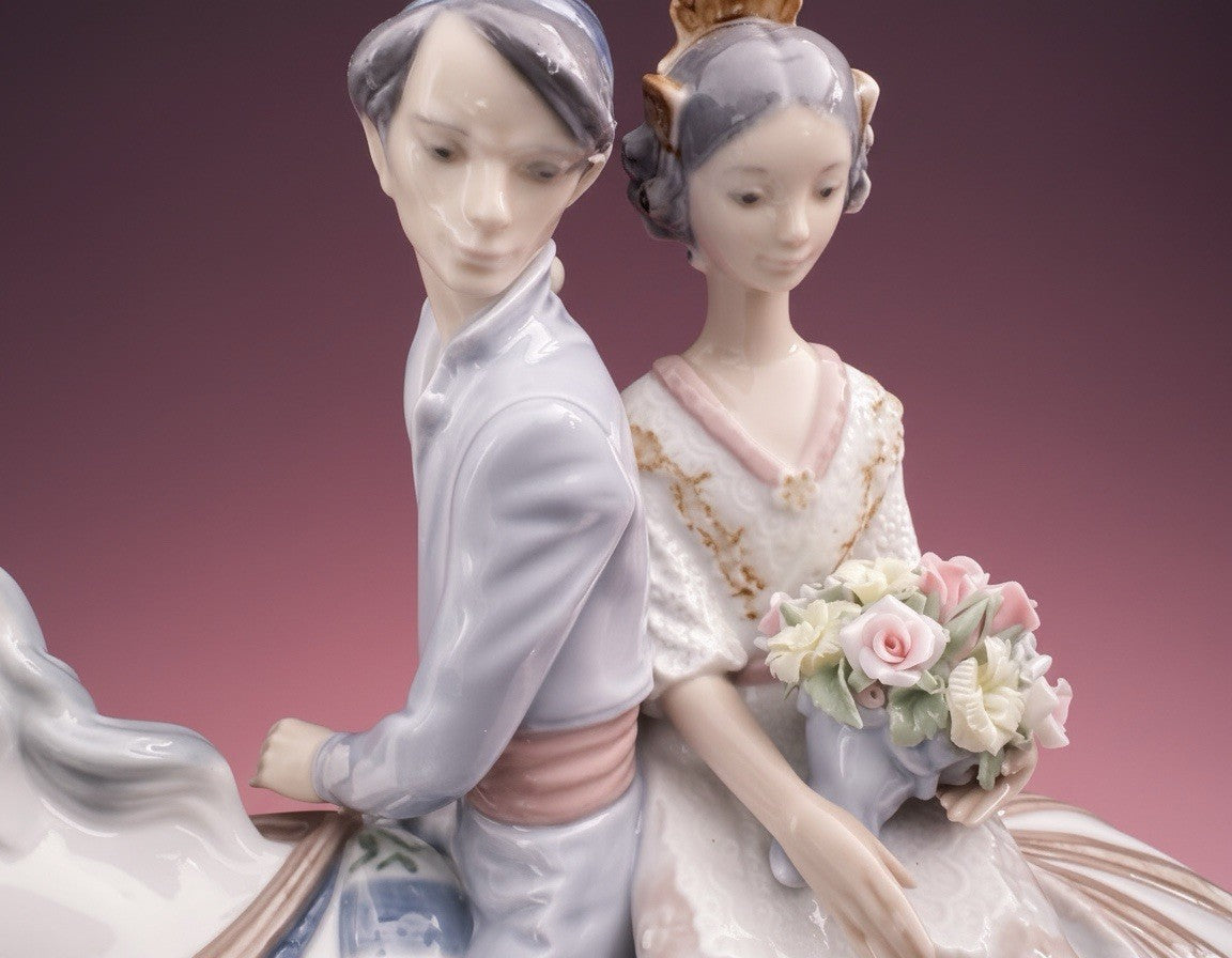 NIB! Lladro Valencian Couple #1472 Retired Limited Ed. Ships From Spain.