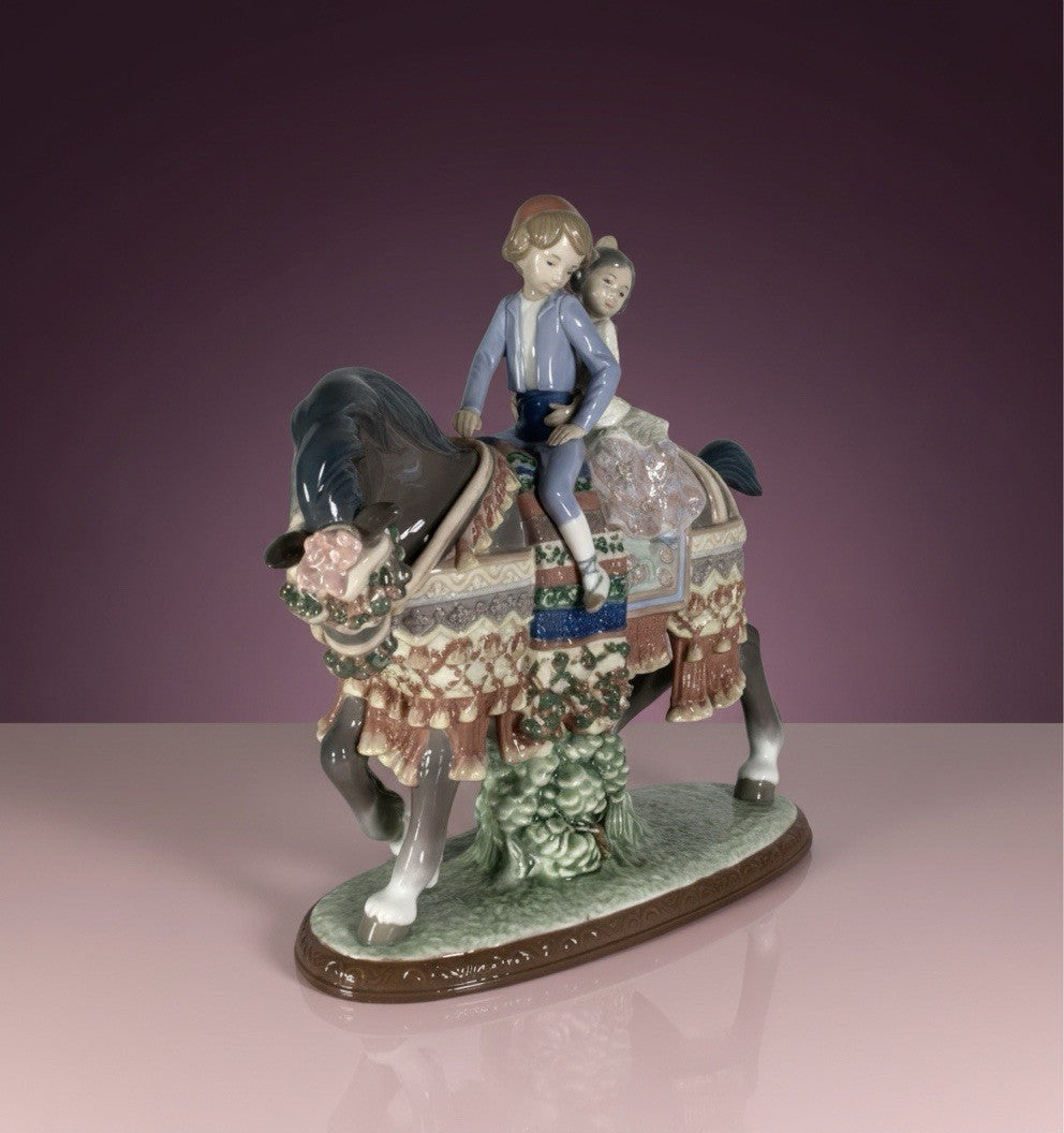 NIB! LLADRO Valencian Children 01001489. Ships From Spain.