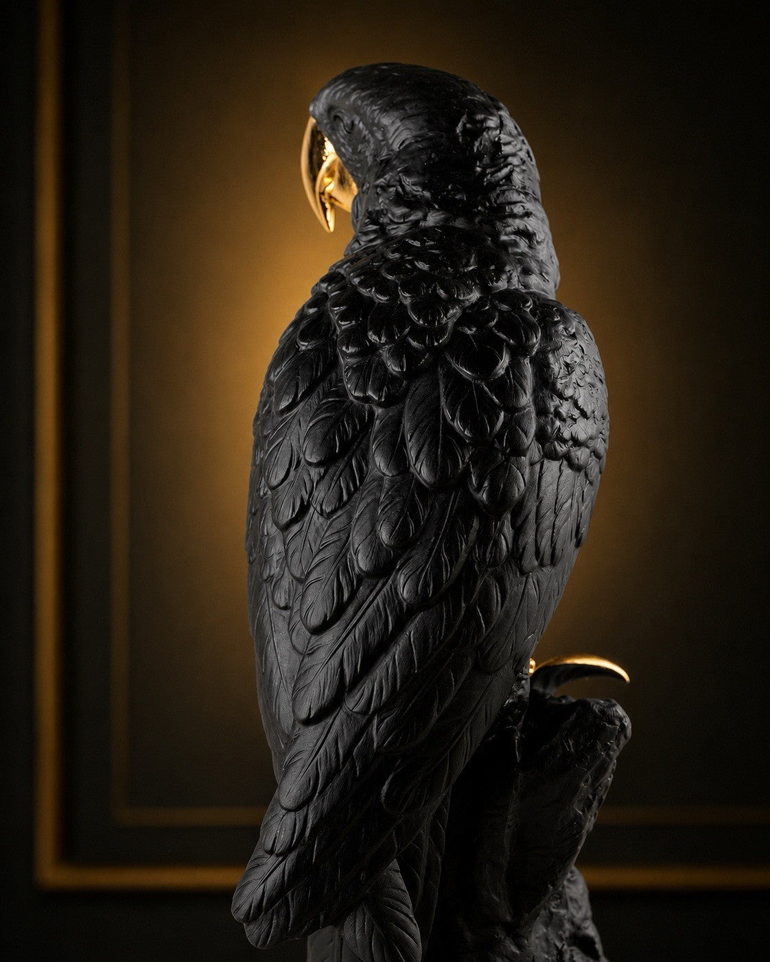 Lladro 01009577 Macaw Bird Black Gold Limited Edition Matte Gold Lustre. Mint!