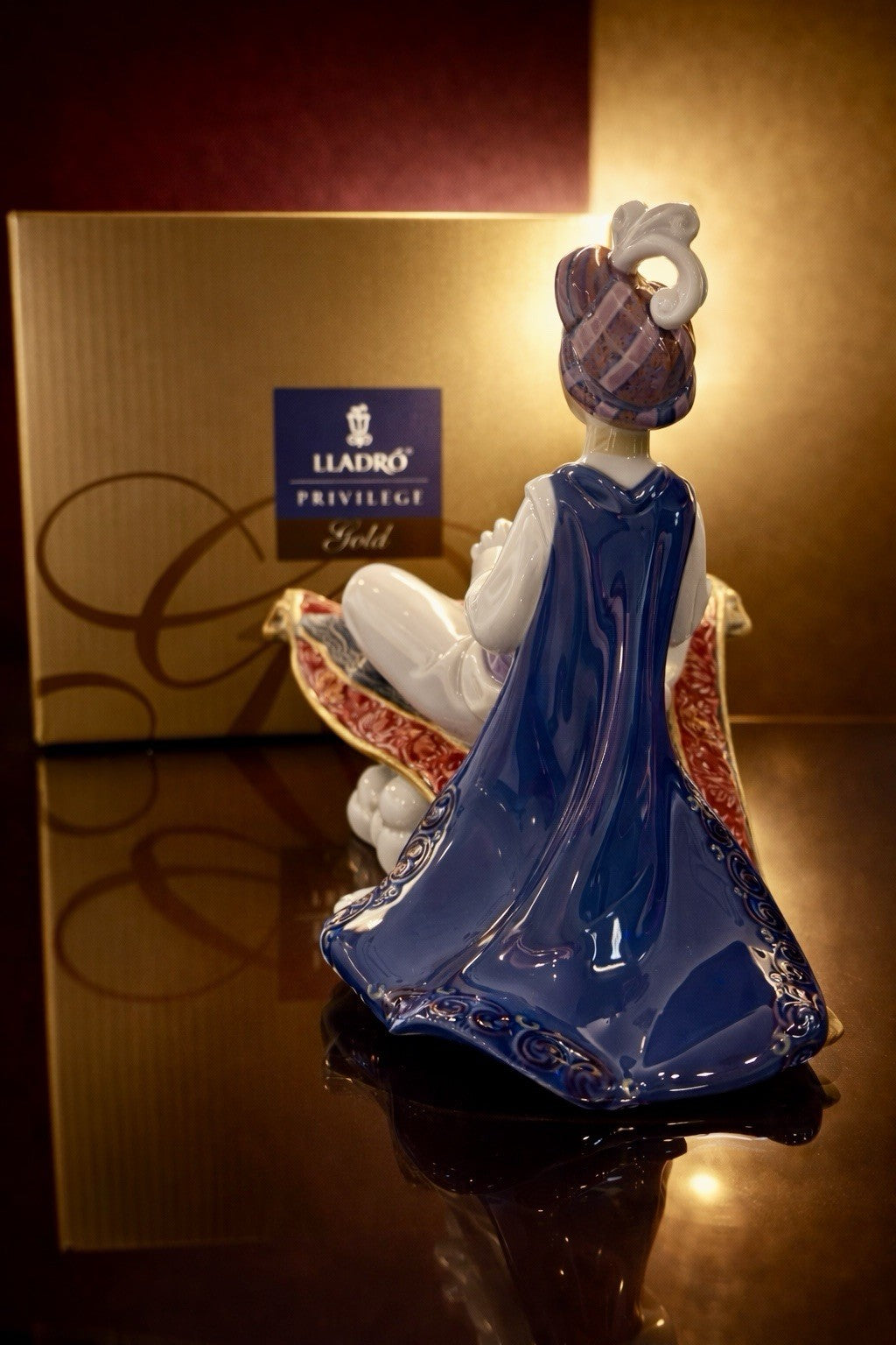 MIB! Lladro PRIVILEGE GOLD COLLECTION Aladdin #8532 Mint w/BOX.
