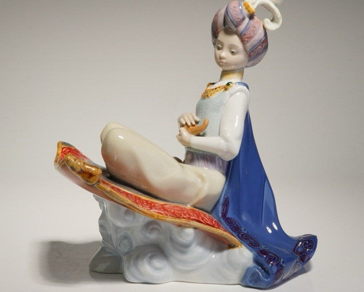MIB! Lladro PRIVILEGE GOLD COLLECTION Aladdin #8532 Mint w/BOX.