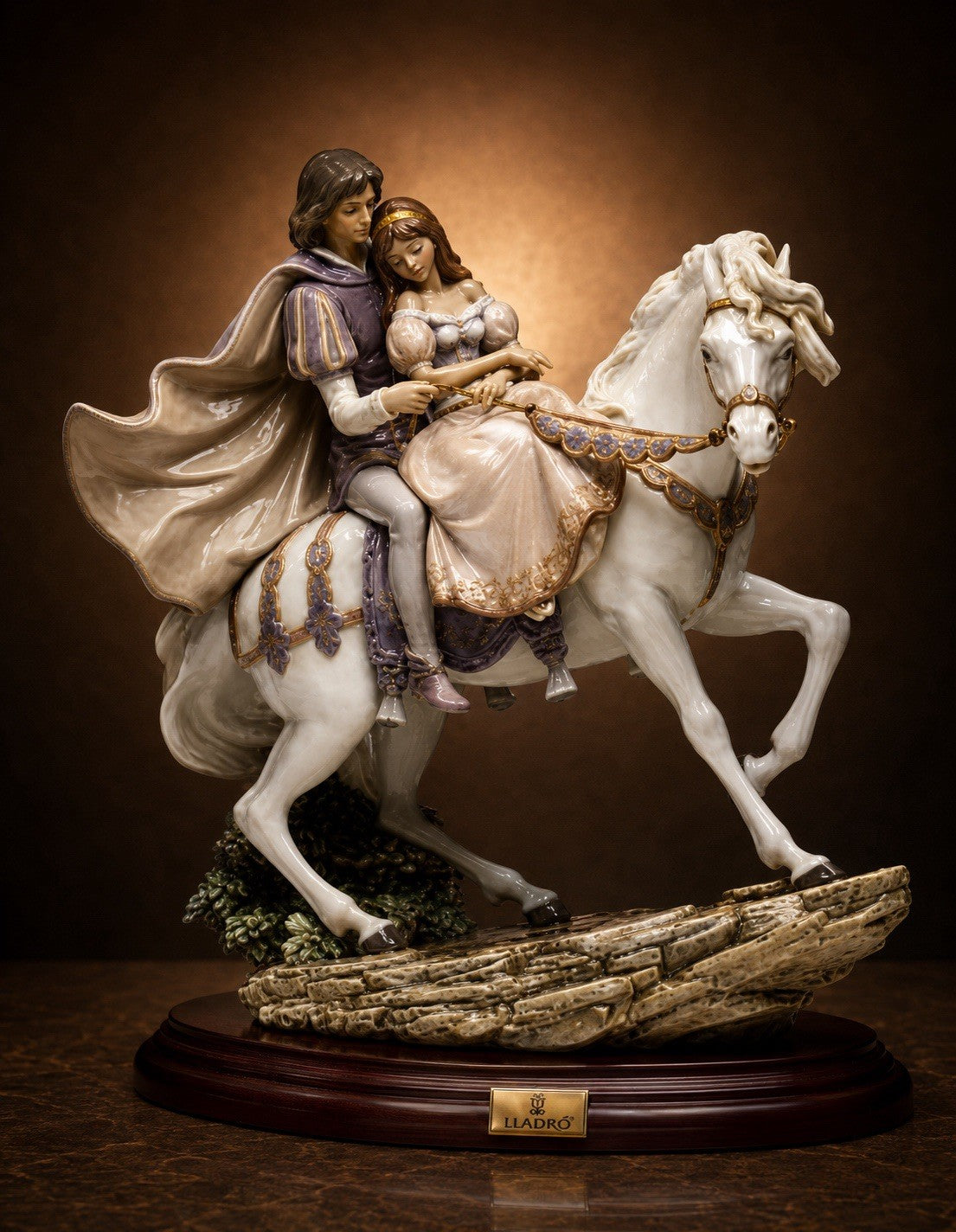 RARE RETIRED LLADRO LOVE STORY #5991 | SNOW WHITE & PRINCE | BOX, BASE & COA.