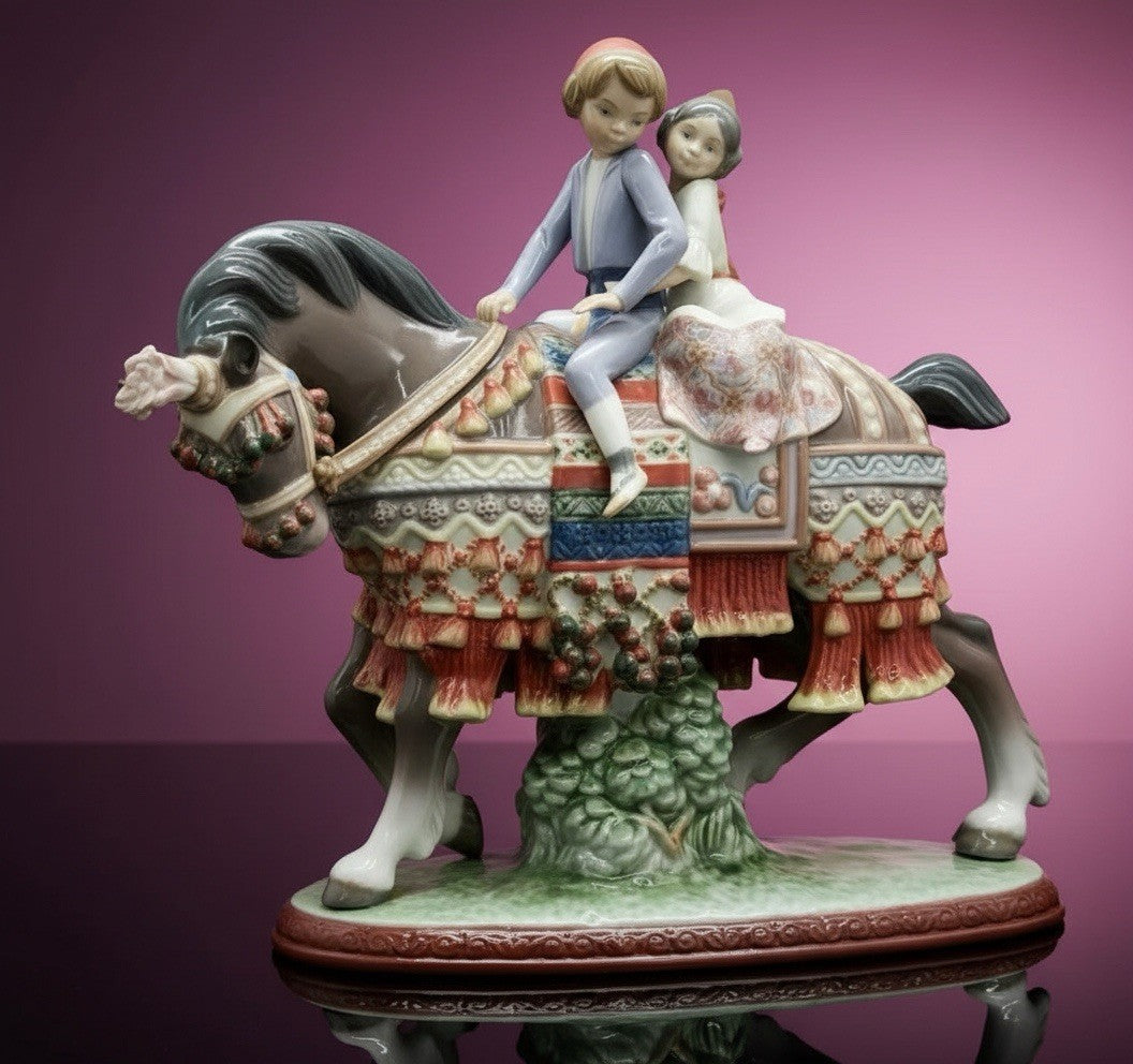 NIB! LLADRO Valencian Children 01001489. Ships From Spain.