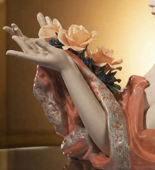 NIB! RETIRED: 2004 MORNING DEW Lladro Item #01016751. NEW IN BOX.