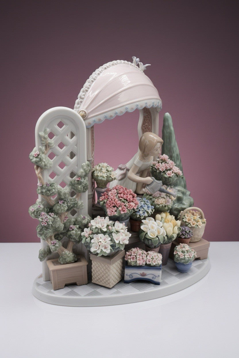 Lladro Romantic Feelings #8250 Large Floral. Ships Directly From Spain. NIB!