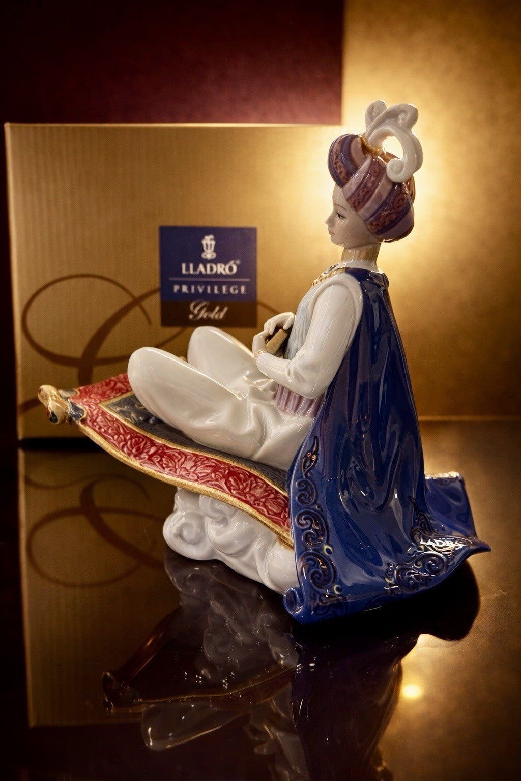MIB! Lladro PRIVILEGE GOLD COLLECTION Aladdin #8532 Mint w/BOX.