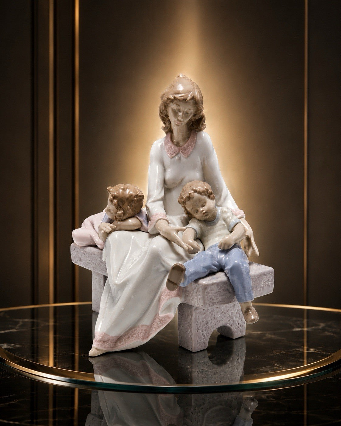 MINT! LLADRO - AN AFTERNOON NAP #6765. Gorgeous.