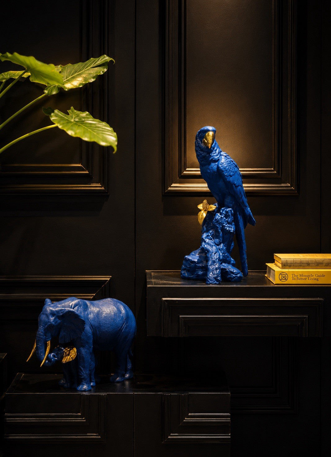 Macaw Bird Blue & Gold Lladró #01009401 – Limited Edition 300 – Retired