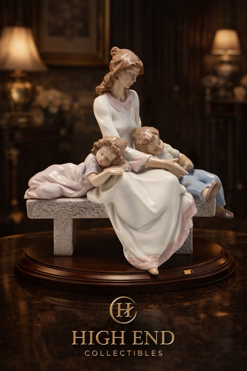 MINT! LLADRO - AN AFTERNOON NAP #6765. Gorgeous.