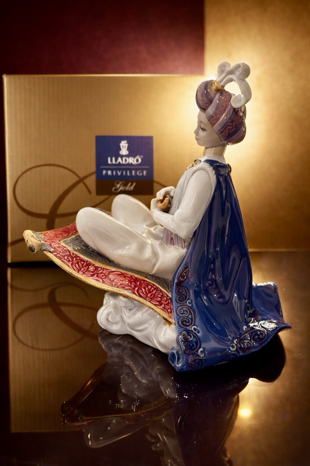 MIB! Lladro PRIVILEGE GOLD COLLECTION Aladdin #8532 Mint w/BOX.